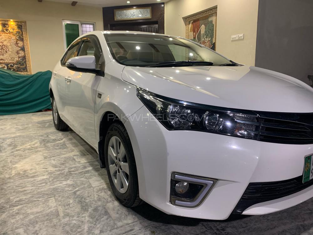Toyota Corolla 2017 for Sale in Lahore Toyota Corolla 2017 for Sale in Lahore Image-3