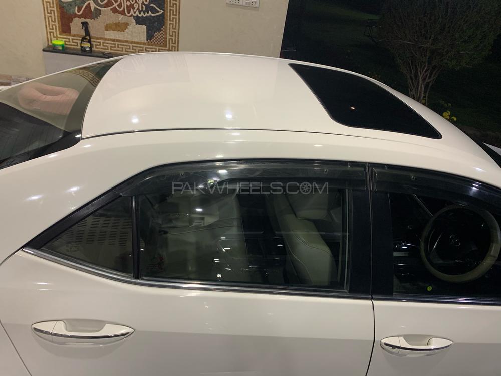 Toyota Corolla 2017 for Sale in Lahore Toyota Corolla 2017 for Sale in Lahore Image-8