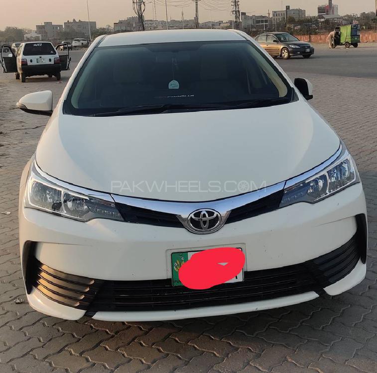 Toyota Corolla 2018 for Sale in Lahore Image-1