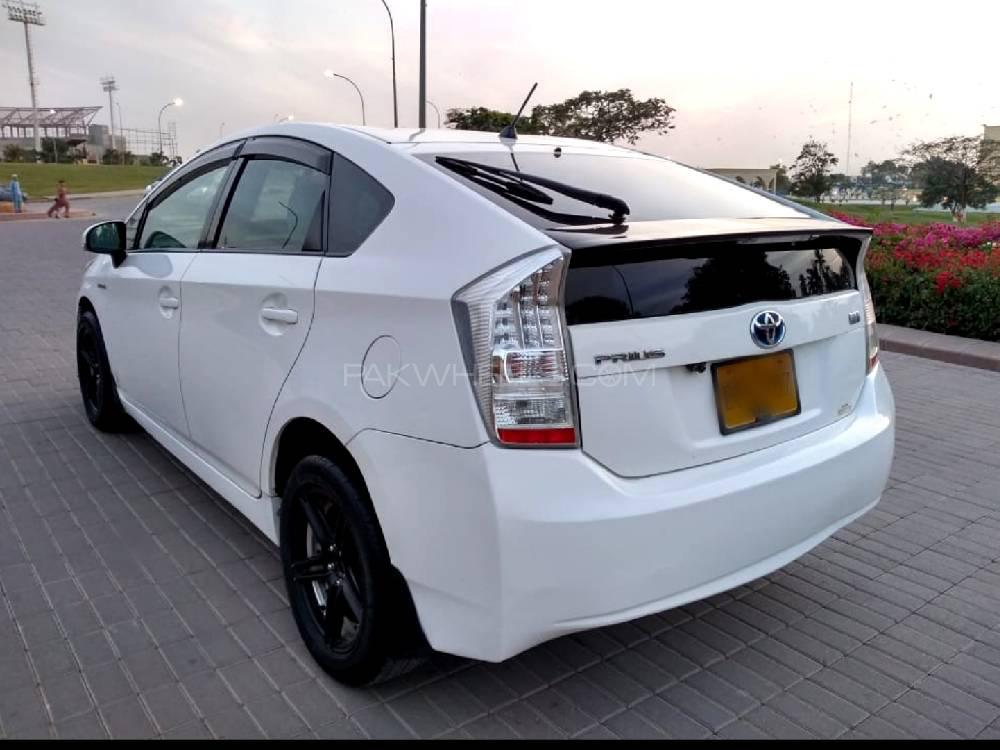 Toyota Prius 2010 for Sale in Karachi Toyota Prius 2010 for Sale in Karachi Image-6