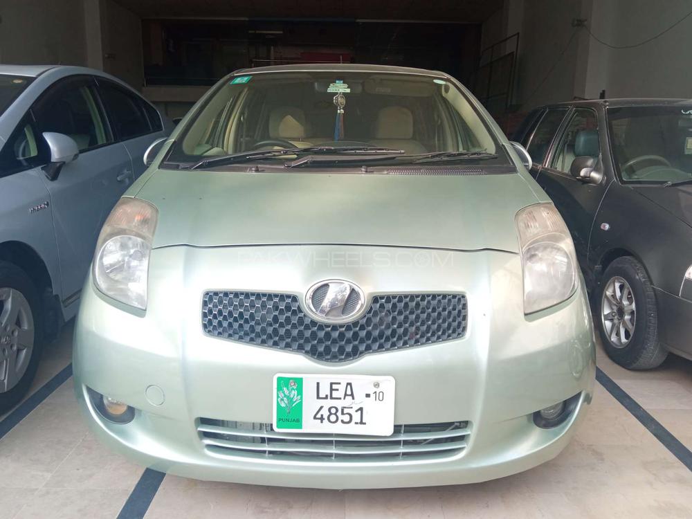 Toyota Vitz 2006 for Sale in Lahore Image-1