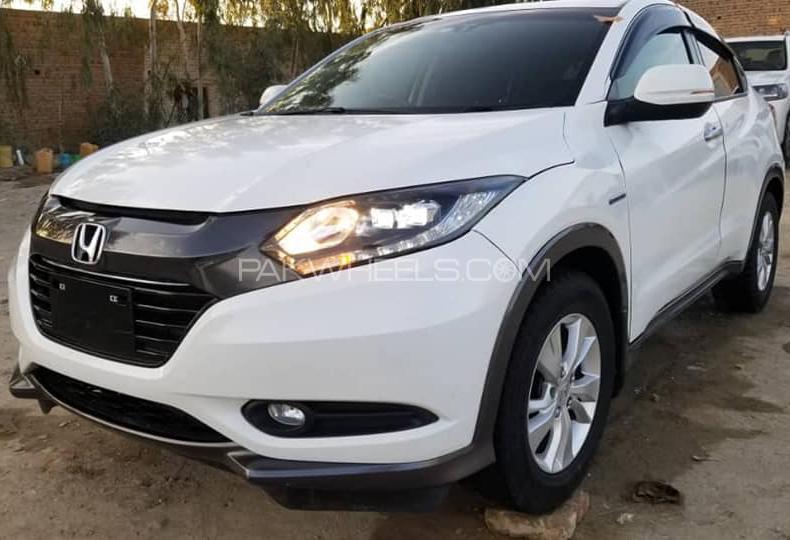 Honda Vezel 2014 for Sale in Karachi Honda Vezel 2014 for Sale in Karachi Image-2