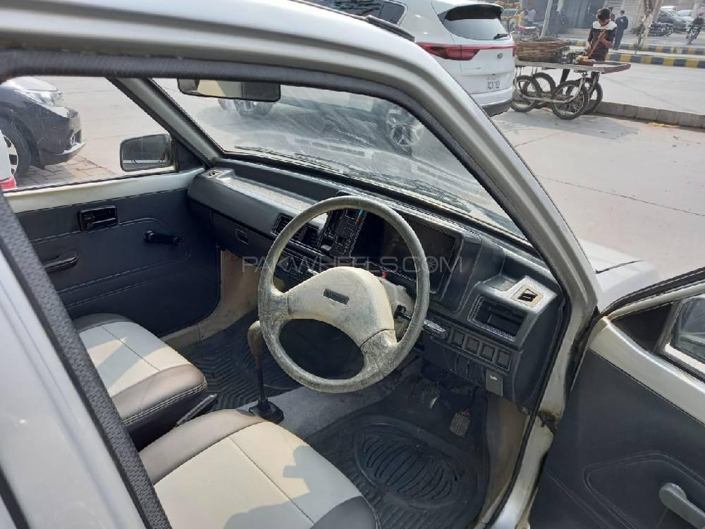 Suzuki Mehran 2002 for Sale in Lahore Suzuki Mehran 2002 for Sale in Lahore Image-2