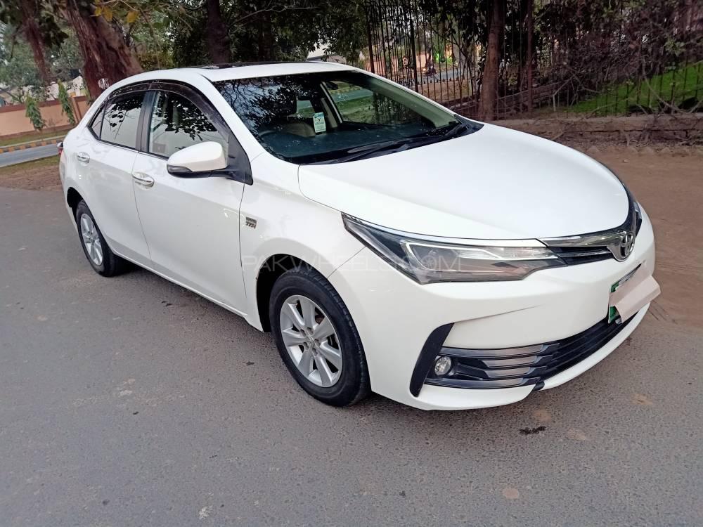 Toyota Corolla 2015 for Sale in Lahore Image-1
