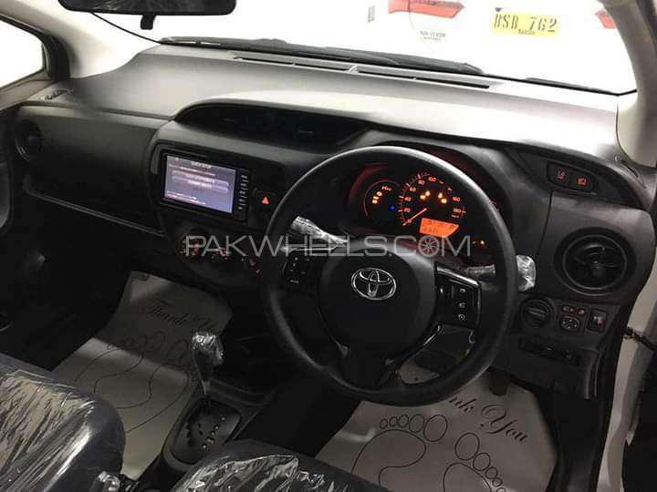 Toyota Vitz 2017 for Sale in Karachi Toyota Vitz 2017 for Sale in Karachi Image-3