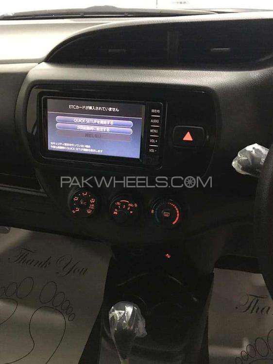 Toyota Vitz 2017 for Sale in Karachi Toyota Vitz 2017 for Sale in Karachi Image-6