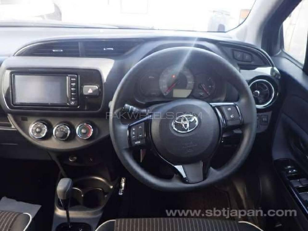 Toyota Vitz 2017 for Sale in Lahore Toyota Vitz 2017 for Sale in Lahore Image-16