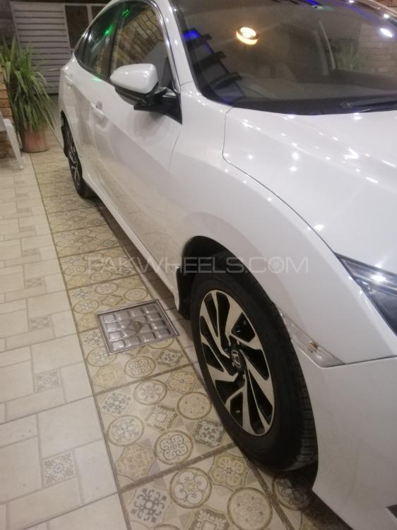 Honda Civic 2017 for Sale in Faisalabad Honda Civic 2017 for Sale in Faisalabad Image-5