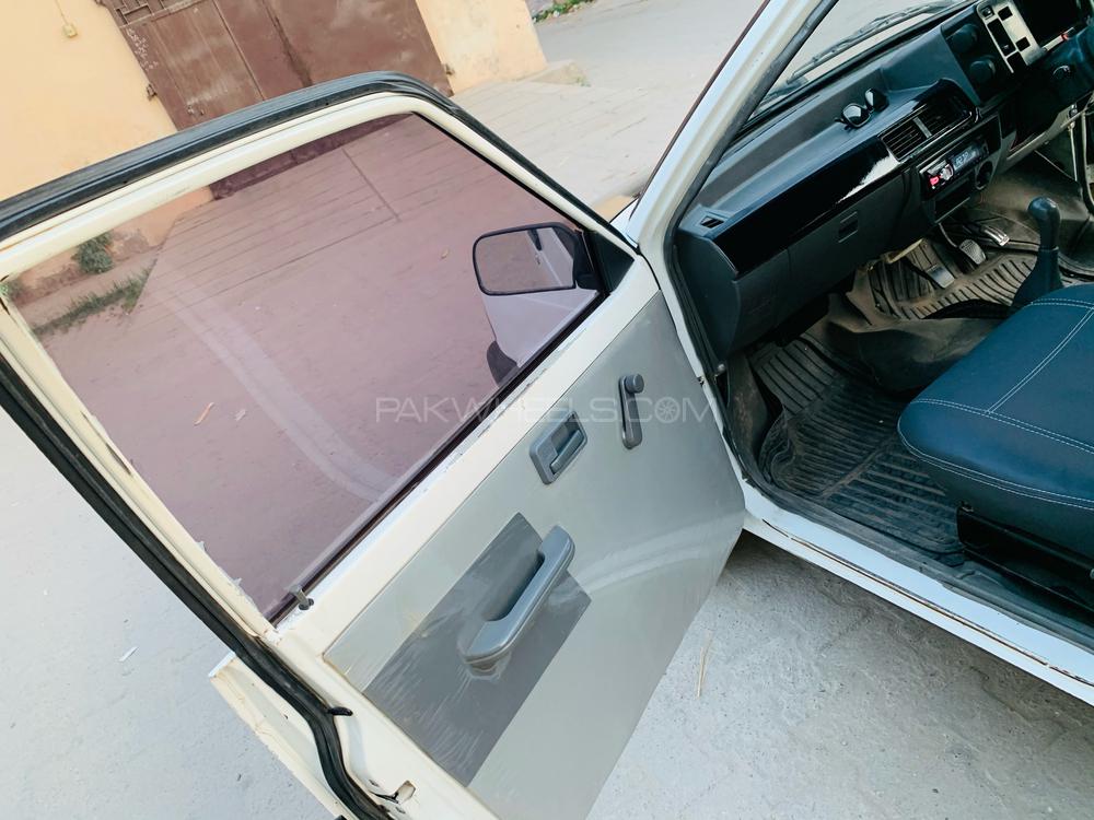 Suzuki Mehran 2011 for Sale in Multan Suzuki Mehran 2011 for Sale in Multan Image-12