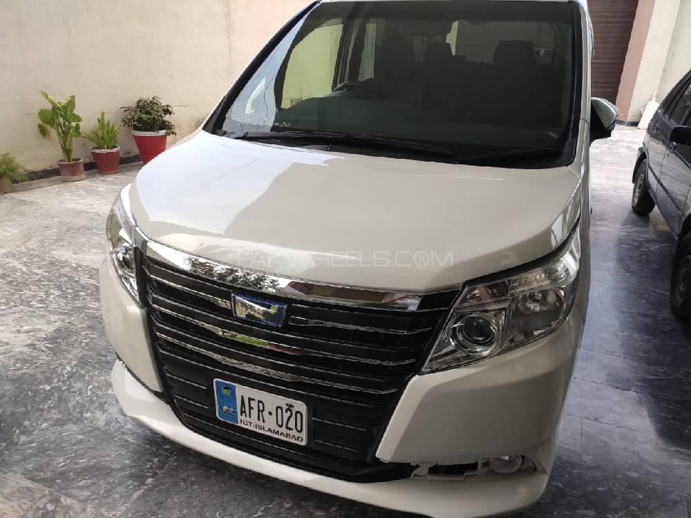 Toyota Noah 2015 for Sale in Islamabad Image-1