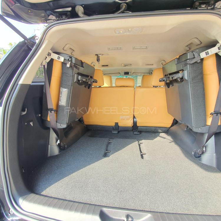 Toyota Fortuner 2017 for Sale in Lahore Toyota Fortuner 2017 for Sale in Lahore Image-5