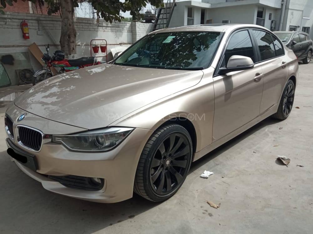 BMW 3 Series 2015 for Sale in Lahore BMW 3 Series 2015 for Sale in Lahore Image-3