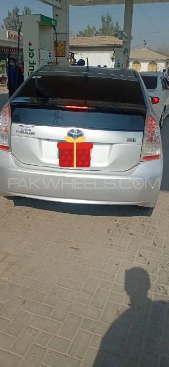 Toyota Prius 2011 for Sale in Peshawar Image-1