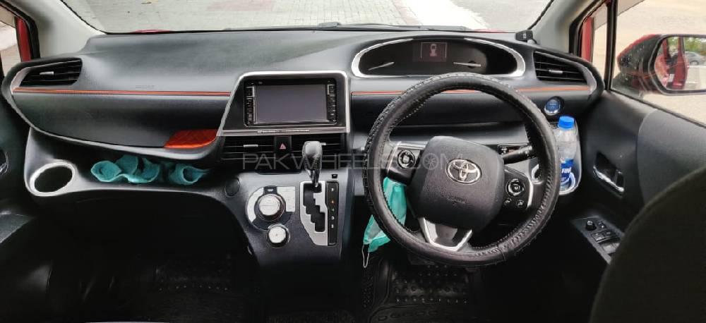 Toyota Sienta 2016 for Sale in Gujranwala Toyota Sienta 2016 for Sale in Gujranwala Image-6