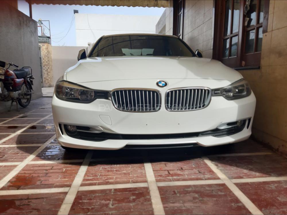 بی ایم ڈبلیو 3 سیریز 2013 for Sale in فیصل آباد Image-1