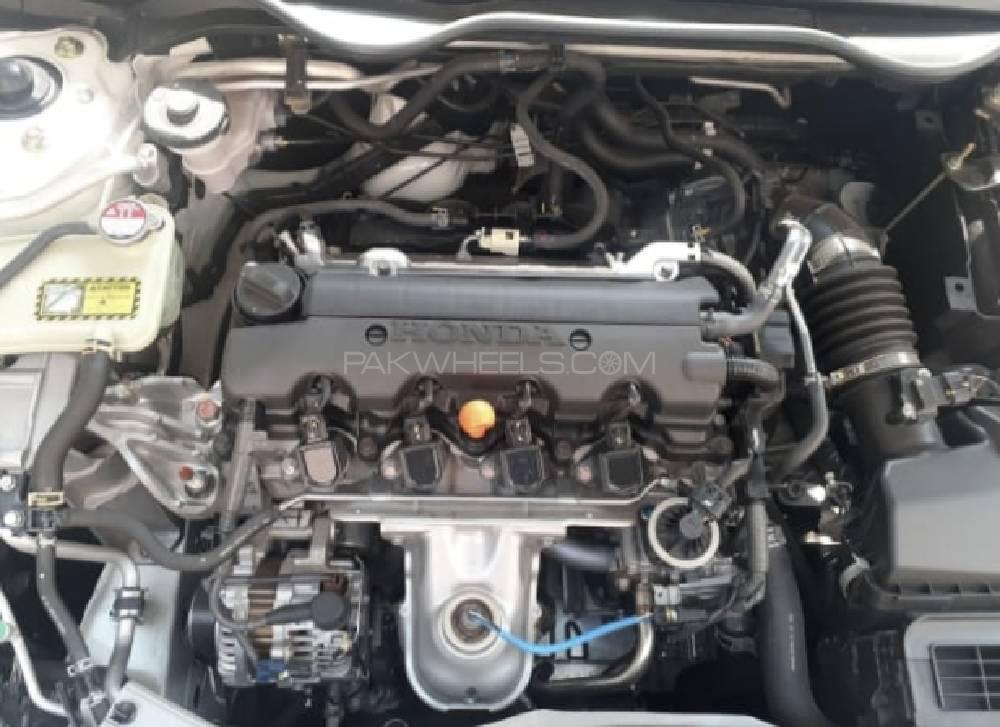 Honda Civic 2020 for Sale in Lahore Honda Civic 2020 for Sale in Lahore Image-9