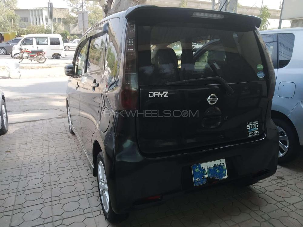 Nissan Dayz Highway Star 2015 for Sale in Rawalpindi Nissan Dayz Highway Star 2015 for Sale in Rawalpindi Image-2