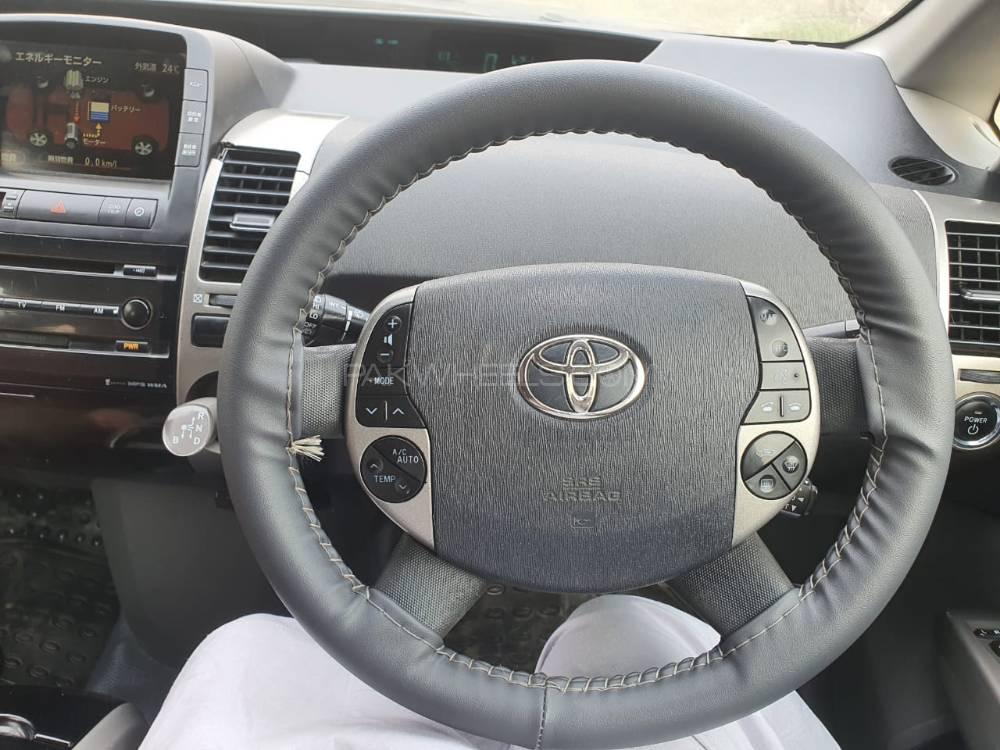 Toyota Prius 2010 for Sale in Peshawar Toyota Prius 2010 for Sale in Peshawar Image-6