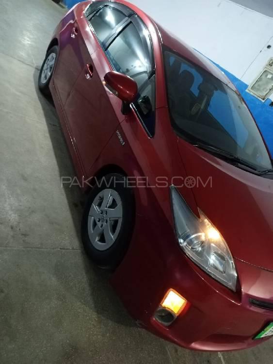 Toyota Prius 2010 for Sale in Lahore Toyota Prius 2010 for Sale in Lahore Image-6
