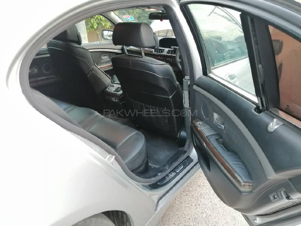 BMW 7 Series 2003 for Sale in Lahore BMW 7 Series 2003 for Sale in Lahore Image-15