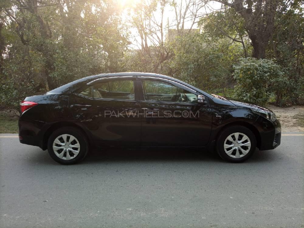 Toyota Corolla 2014 for Sale in Lahore Toyota Corolla 2014 for Sale in Lahore Image-6