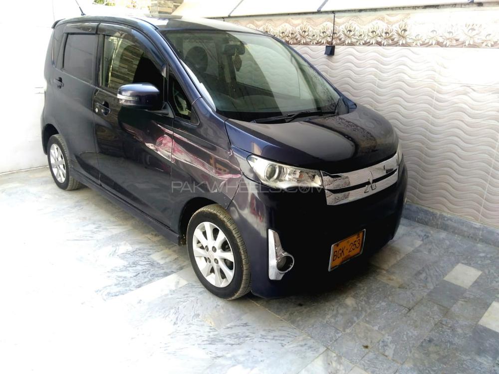 مٹسوبیشی ای کے کسٹم 2014 for Sale in کراچی مٹسوبیشی ای کے کسٹم 2014 for Sale in کراچی Image-4