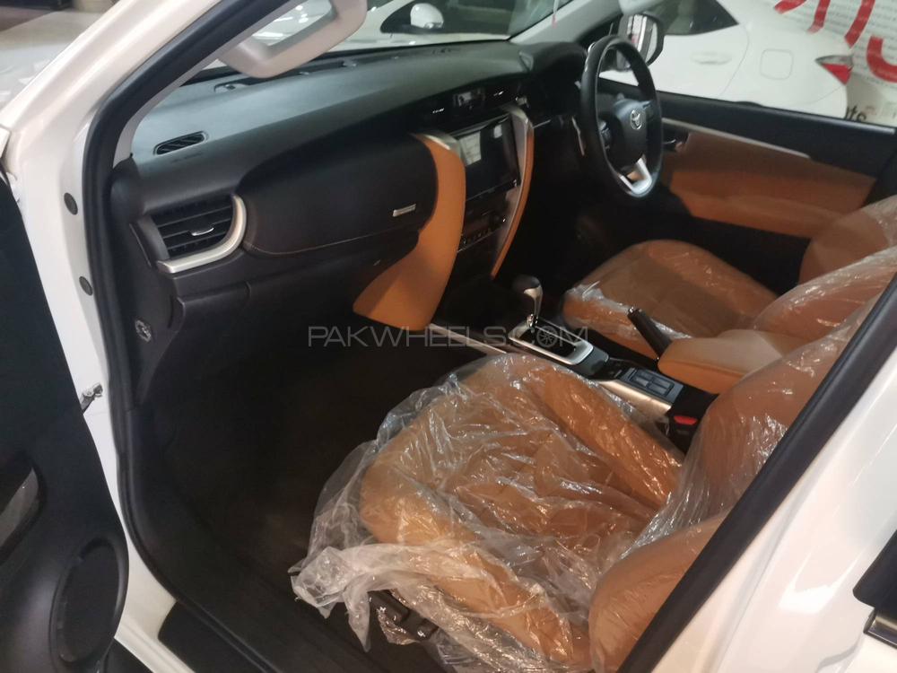 Toyota Fortuner 2021 for Sale in Islamabad Toyota Fortuner 2021 for Sale in Islamabad Image-4