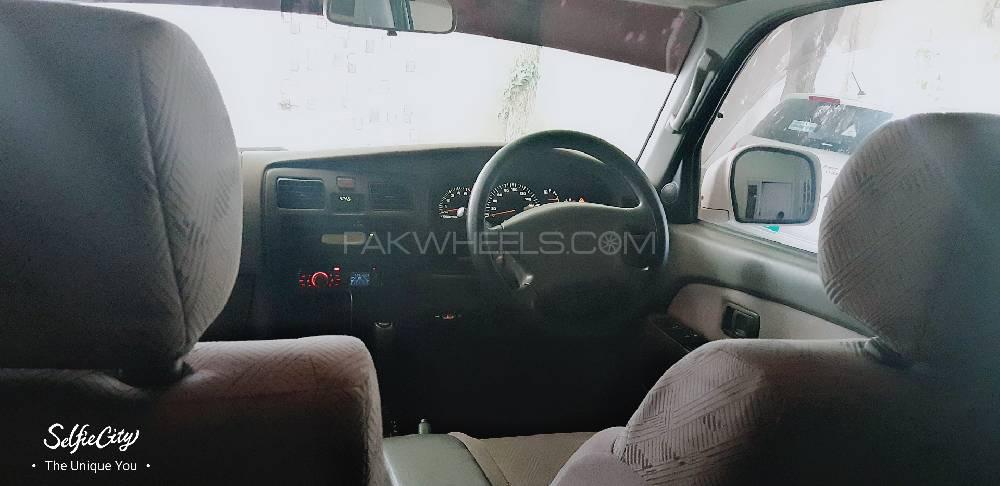 Toyota Surf 2001 for Sale in Quetta Toyota Surf 2001 for Sale in Quetta Image-13