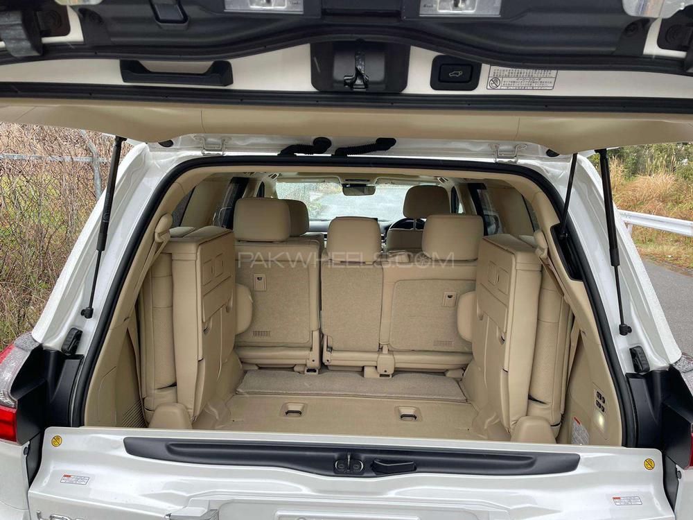 Lexus LX Series 2016 for Sale in Karachi Lexus LX Series 2016 for Sale in Karachi Image-8