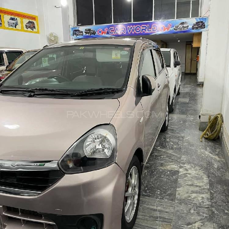 Toyota Pixis Epoch 2015 for Sale in Lahore Toyota Pixis Epoch 2015 for Sale in Lahore Image-2