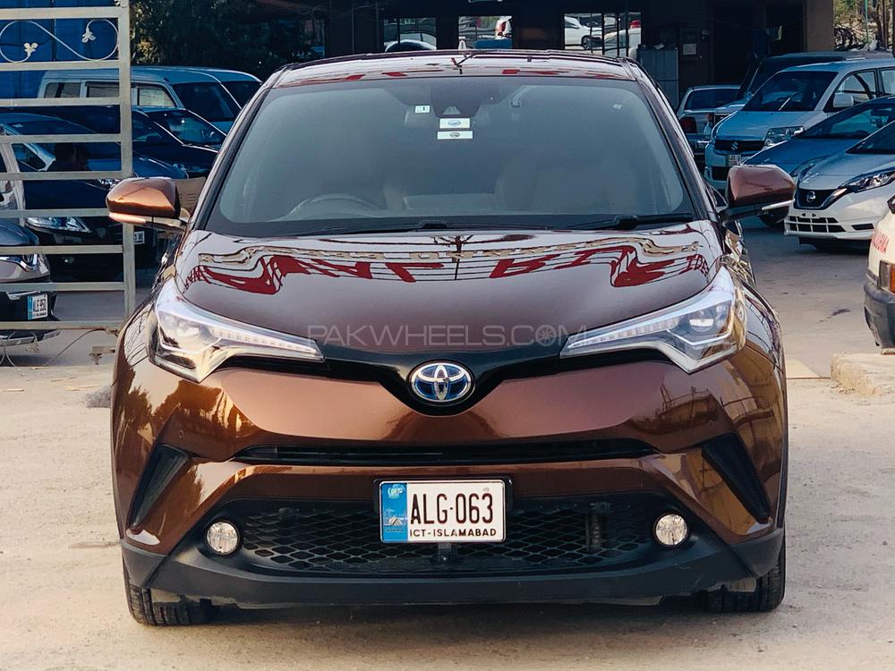 Toyota C-HR 2016 for Sale in Islamabad Image-1