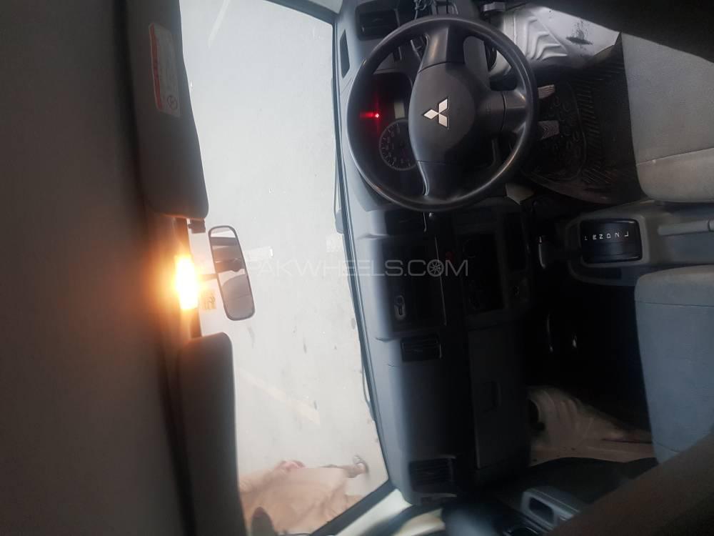 Mitsubishi Minicab 2012 for Sale in Karachi Mitsubishi Minicab 2012 for Sale in Karachi Image-10