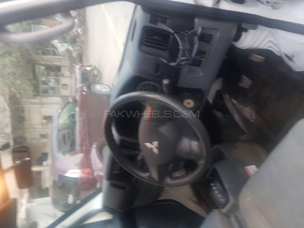 Mitsubishi Minicab 2012 for Sale in Karachi Mitsubishi Minicab 2012 for Sale in Karachi Image-9