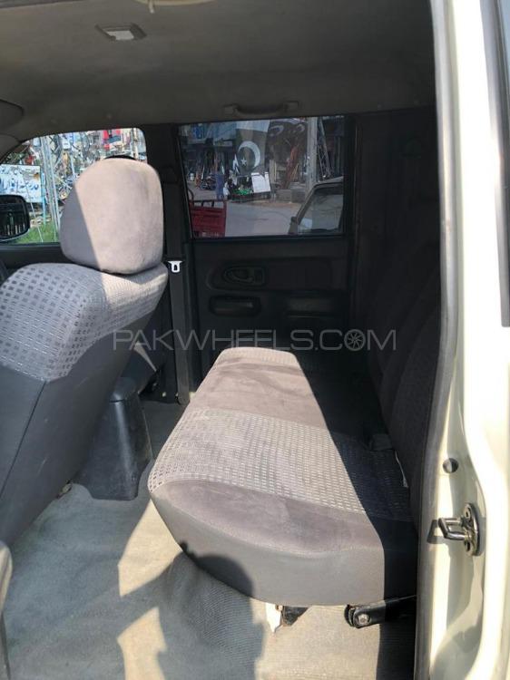 مٹسوبیشی ایل 200 2006 for Sale in راولپنڈی مٹسوبیشی ایل 200 2006 for Sale in راولپنڈی Image-6