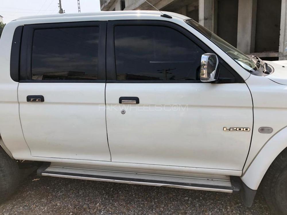 مٹسوبیشی ایل 200 2006 for Sale in راولپنڈی مٹسوبیشی ایل 200 2006 for Sale in راولپنڈی Image-17