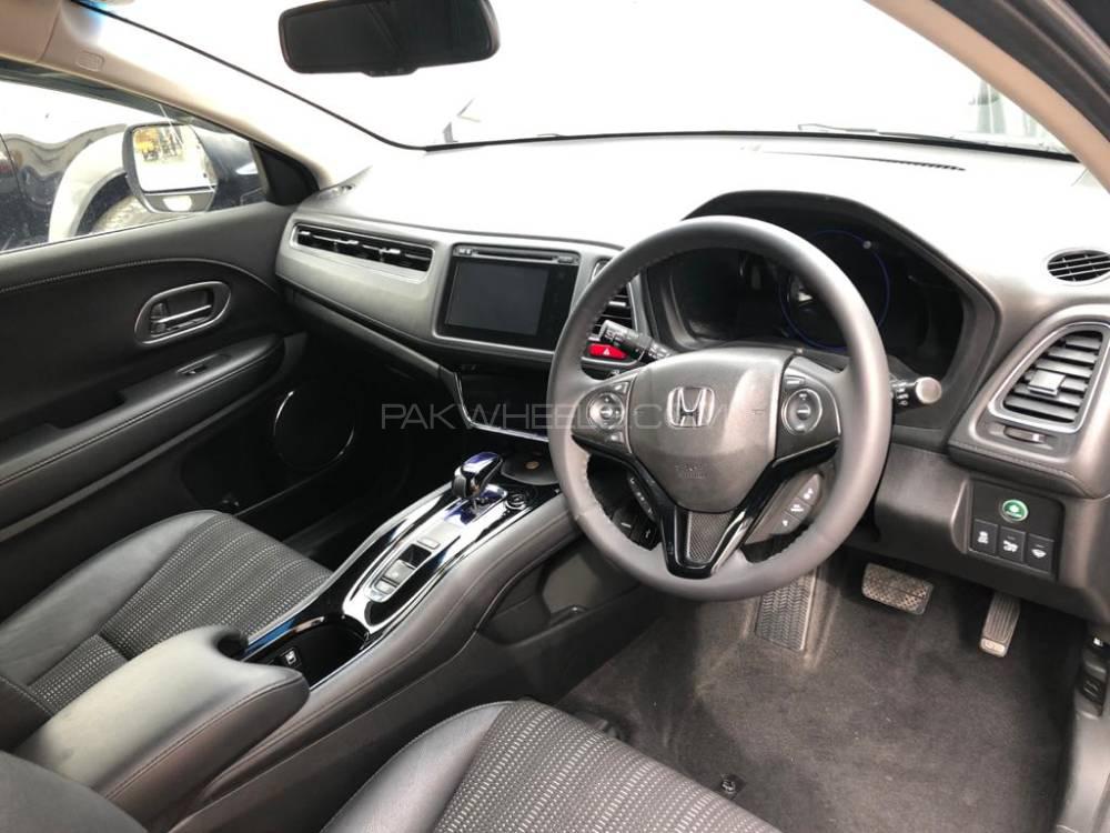Honda Vezel 2015 for Sale in Lahore Honda Vezel 2015 for Sale in Lahore Image-10