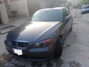 BMW 3 Series 320i 2005 for Sale in Islamabad
