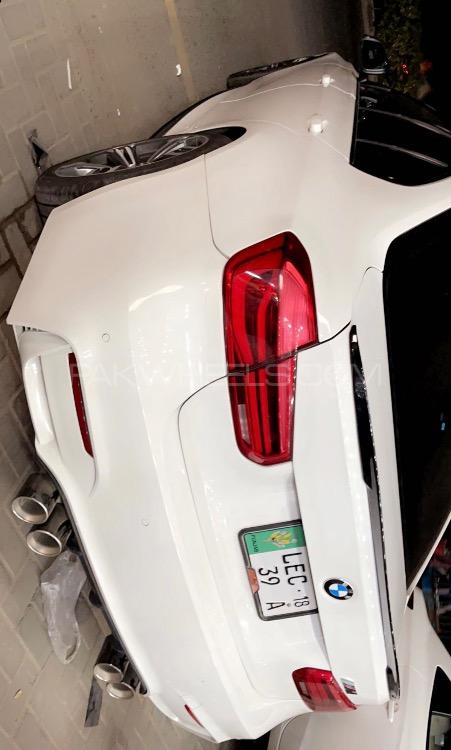 BMW 3 Series - 2016  Image-1