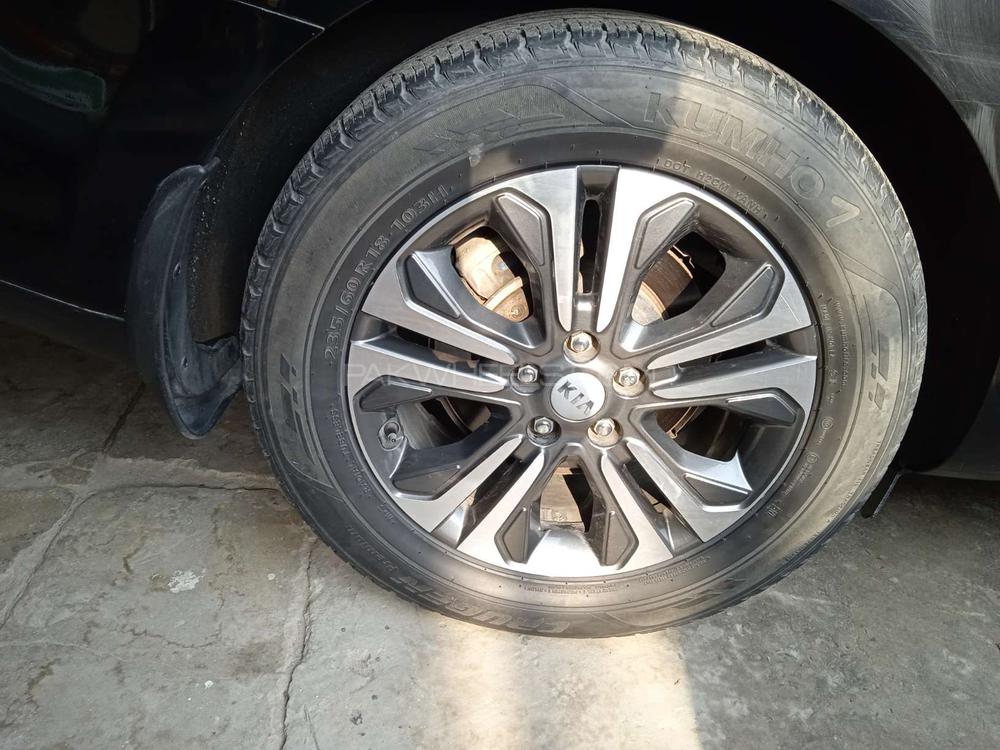 کِیا کارنیول 2018 for Sale in فیصل آباد کِیا کارنیول 2018 for Sale in فیصل آباد Image-5