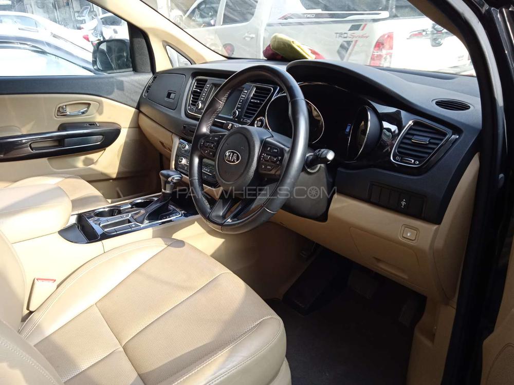 کِیا کارنیول 2018 for Sale in فیصل آباد کِیا کارنیول 2018 for Sale in فیصل آباد Image-15