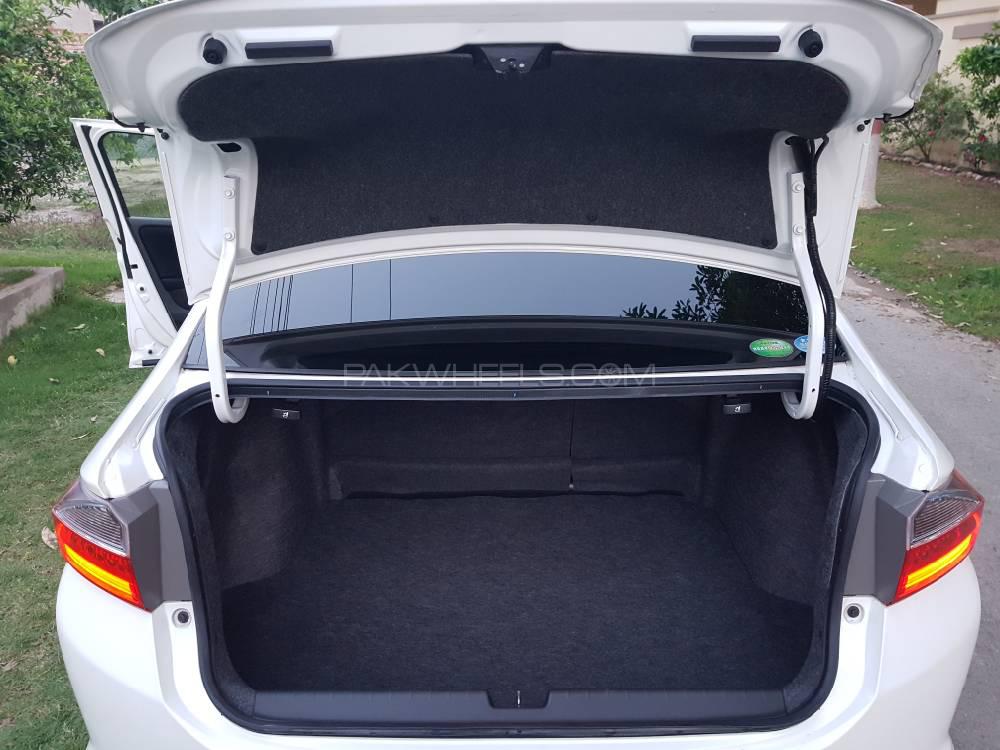 ہونڈا گریس ہائبرڈ 2015 for Sale in اسلام آباد ہونڈا گریس ہائبرڈ 2015 for Sale in اسلام آباد Image-9