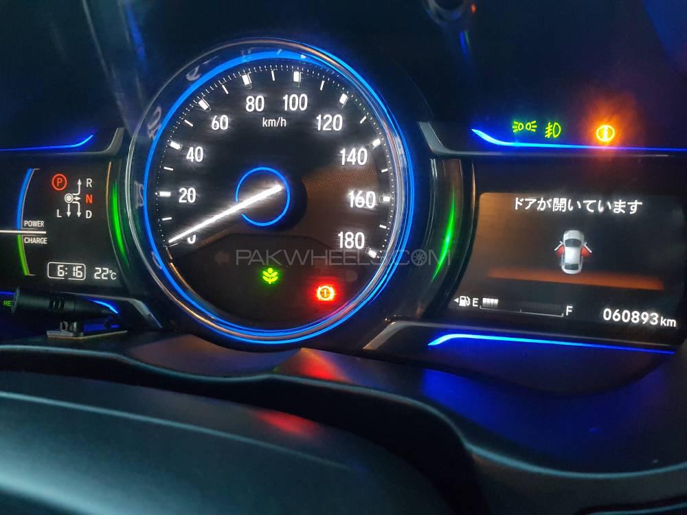 ہونڈا گریس ہائبرڈ 2015 for Sale in اسلام آباد ہونڈا گریس ہائبرڈ 2015 for Sale in اسلام آباد Image-12