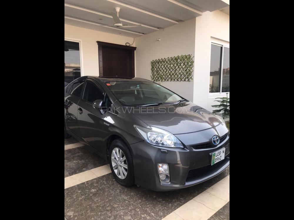 Toyota Prius 2014 for Sale in Sahiwal Toyota Prius 2014 for Sale in Sahiwal Image-10
