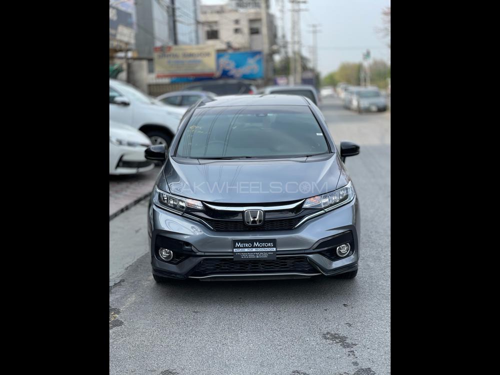 Honda Fit 2017 for Sale in Lahore Image-1