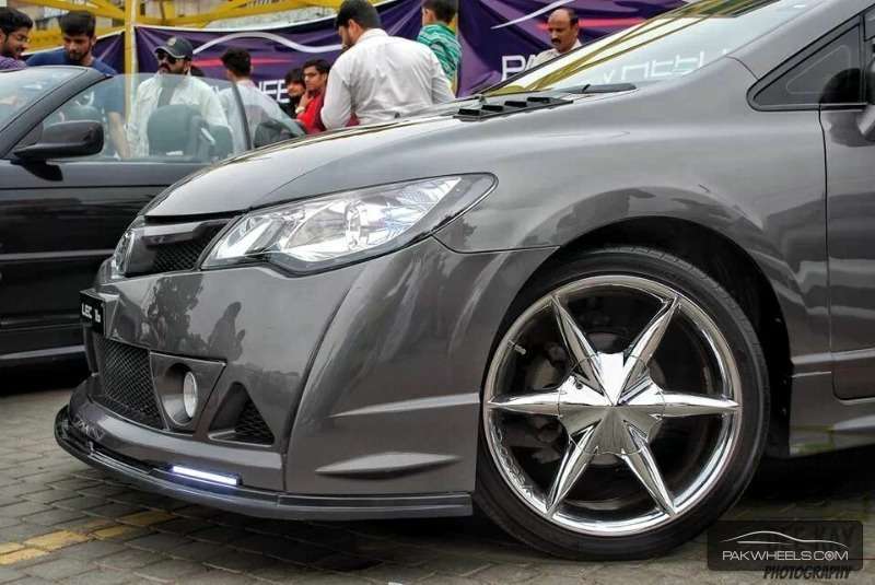18 inch Rims and Tyres Image-1