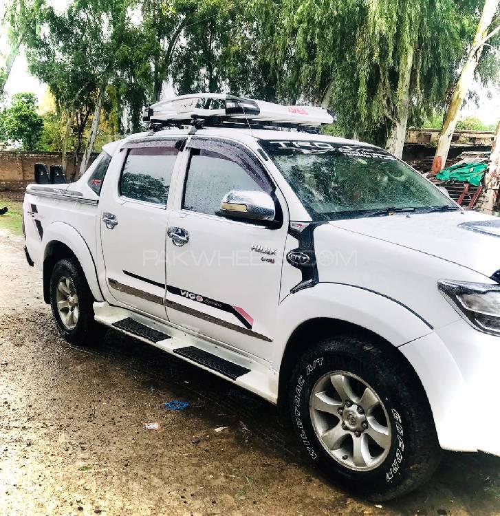 Toyota Hilux 2011 for Sale in Abbottabad Image-1