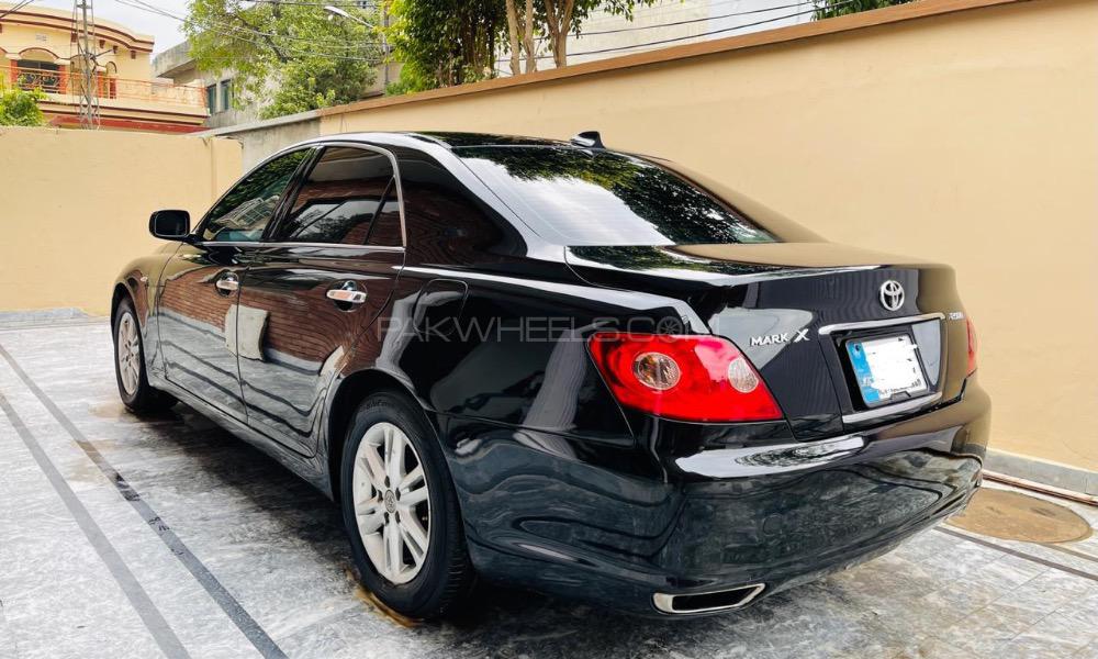Toyota Mark X 2005 for Sale in Lahore Toyota Mark X 2005 for Sale in Lahore Image-3