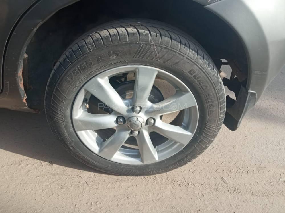 Nissan Note 2007 for Sale in Islamabad Nissan Note 2007 for Sale in Islamabad Image-18