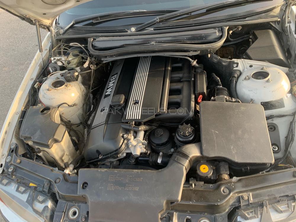 BMW 3 Series 2002 for Sale in Rawalpindi BMW 3 Series 2002 for Sale in Rawalpindi Image-10