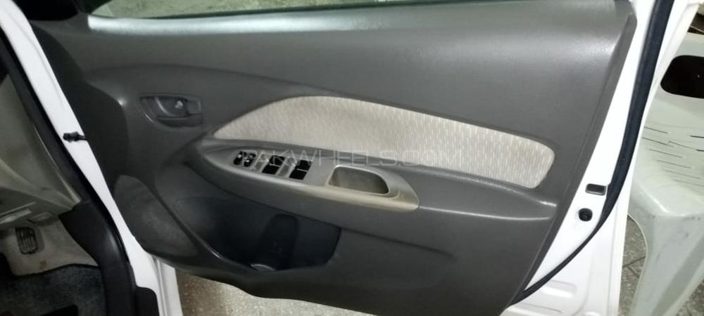 Toyota Belta 2010 for Sale in Karachi Toyota Belta 2010 for Sale in Karachi Image-7